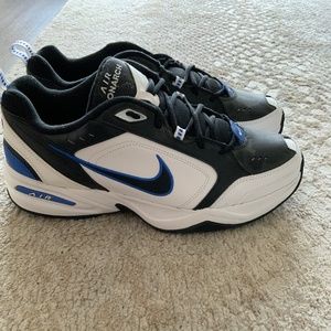 Size 14 Nike air monarch never worn